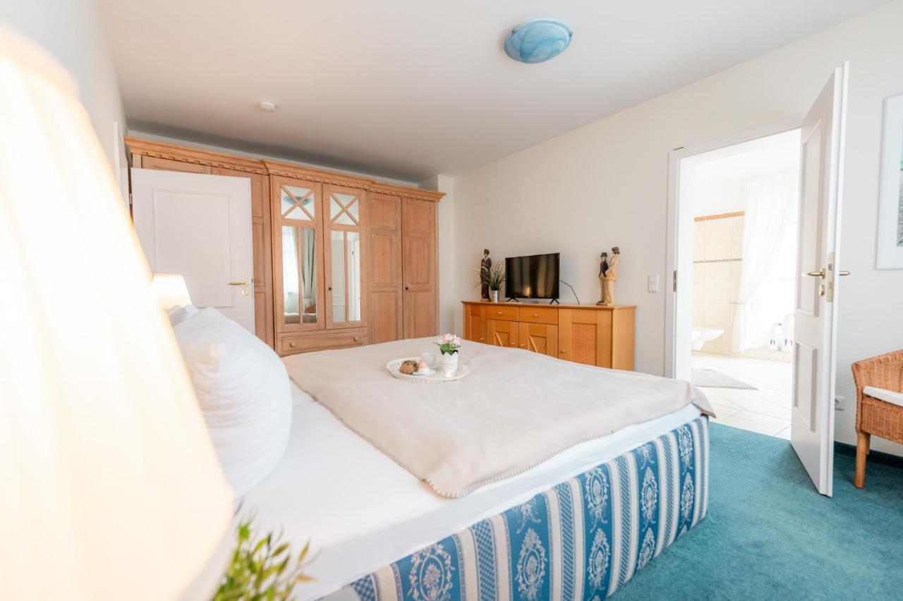 Villa Duene Mit Grosser Sonnenterrasse, Kamin, Wlan Und Tiefgarage Fuer 2-4 Personen Kuhlungsborn Bagian luar foto