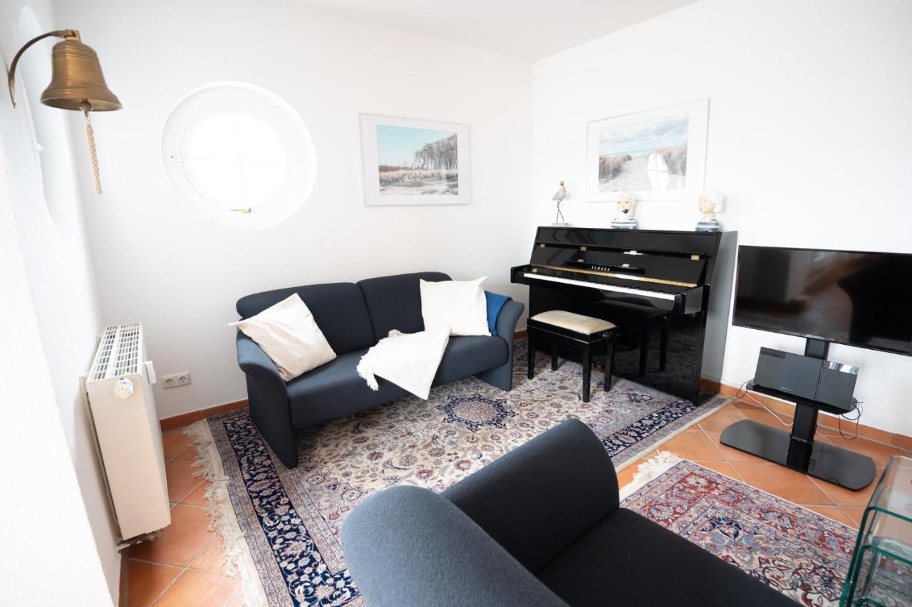 Villa Duene Mit Grosser Sonnenterrasse, Kamin, Wlan Und Tiefgarage Fuer 2-4 Personen Kuhlungsborn Bagian luar foto